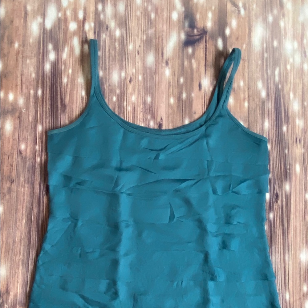 New York and company teal tank